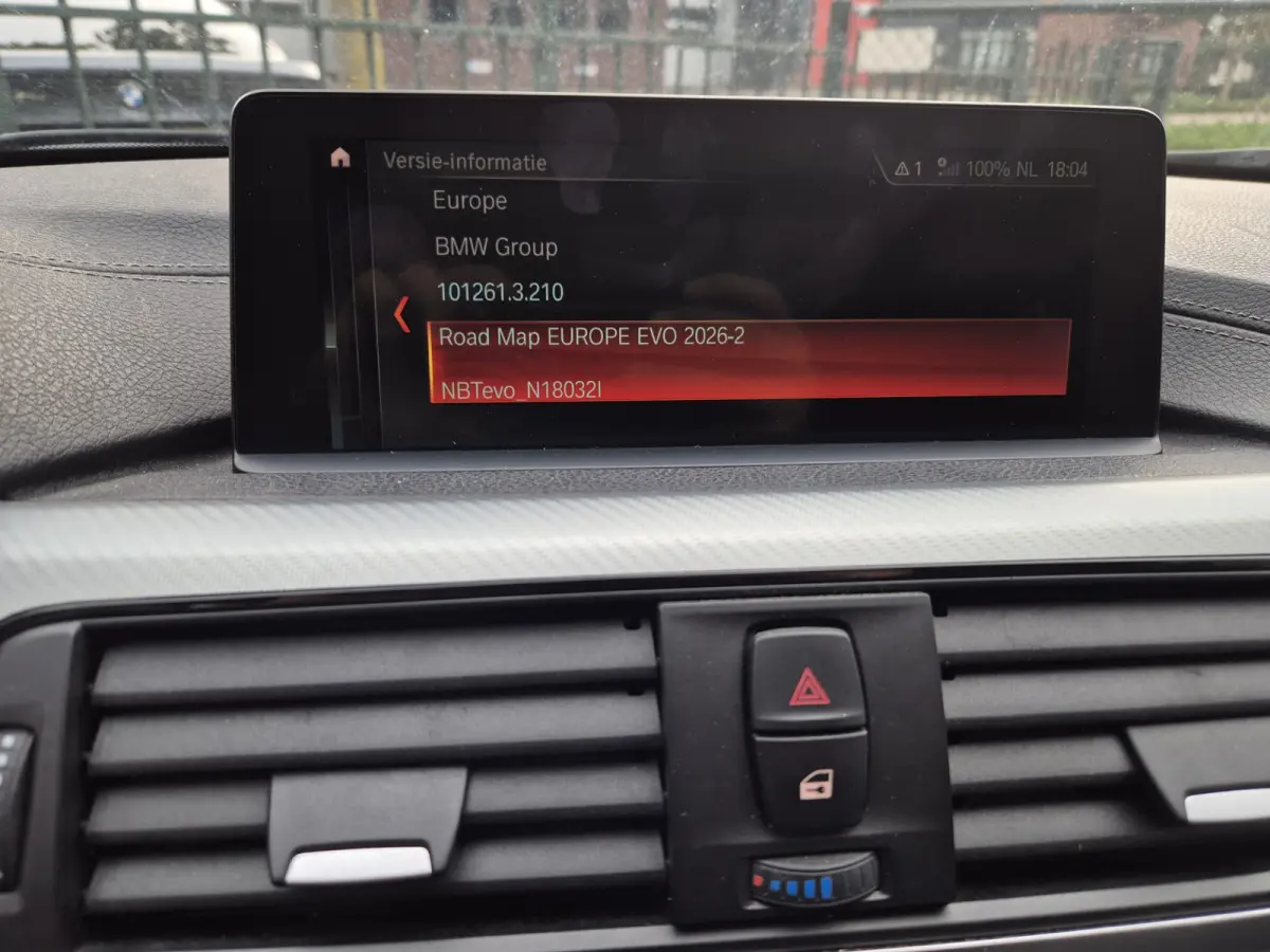 M Sport High Executive Panorama Trekhaak Apple CarPlay 6WB virtual dash NAP NL