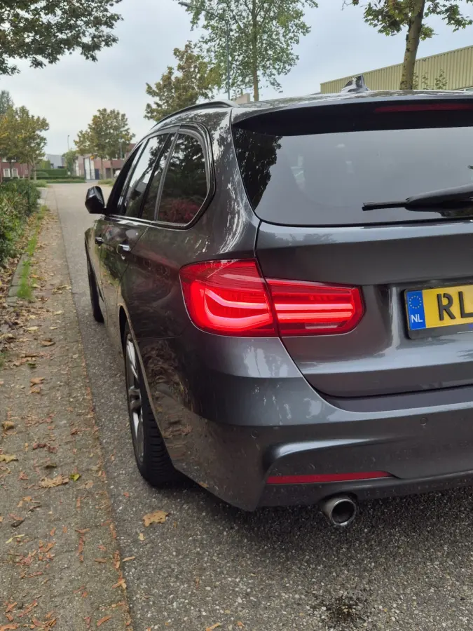 M Sport High Executive Panorama Trekhaak Apple CarPlay 6WB virtual dash NAP NL