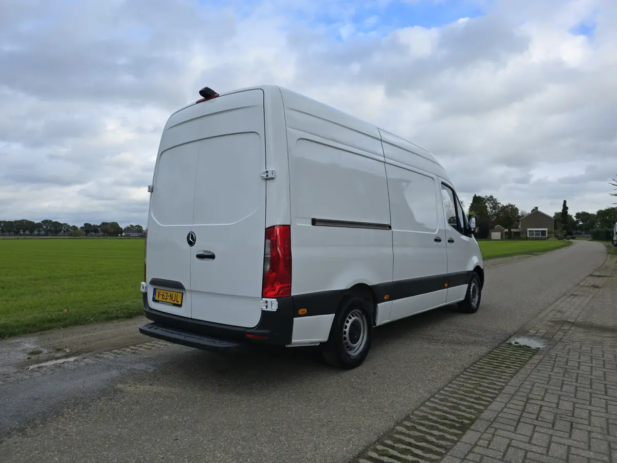315 1.9 CDI L2 H2 RWD - 150 Pk - Euro 6 - Navi - ParkeerCamera - Cruise Control