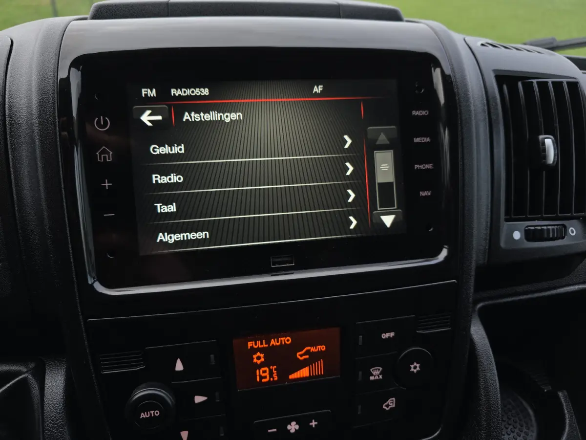 2.2 BlueHDi L2 H2 3.5T 140 Pk - Euro 6 - Navi - Airco - Cruise Control