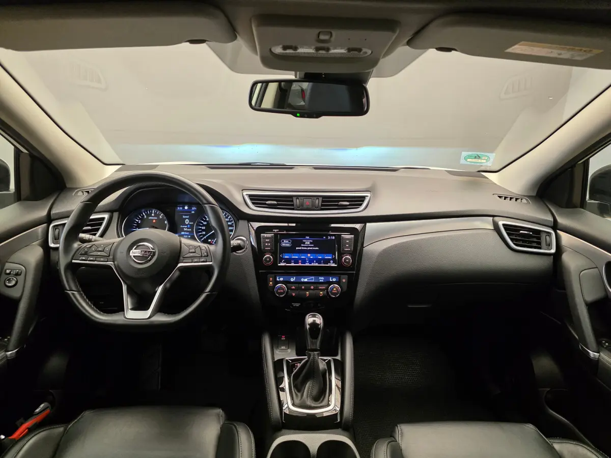 1.3 DIG-T Premium Edition 19" Lichtmetaal | Lederen Bekleding | Trekhaak | Panorama Dak | Elek. Stoelen | Camera Rondom | Cruise | Navigatie  | Airco (automatisch) | Apple Carplay/Android Au