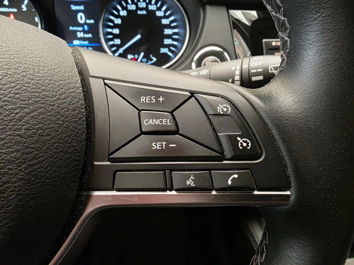1.3 DIG-T Premium Edition 19" Lichtmetaal | Lederen Bekleding | Trekhaak | Panorama Dak | Elek. Stoelen | Camera Rondom | Cruise | Navigatie  | Airco (automatisch) | Apple Carplay/Android Au
