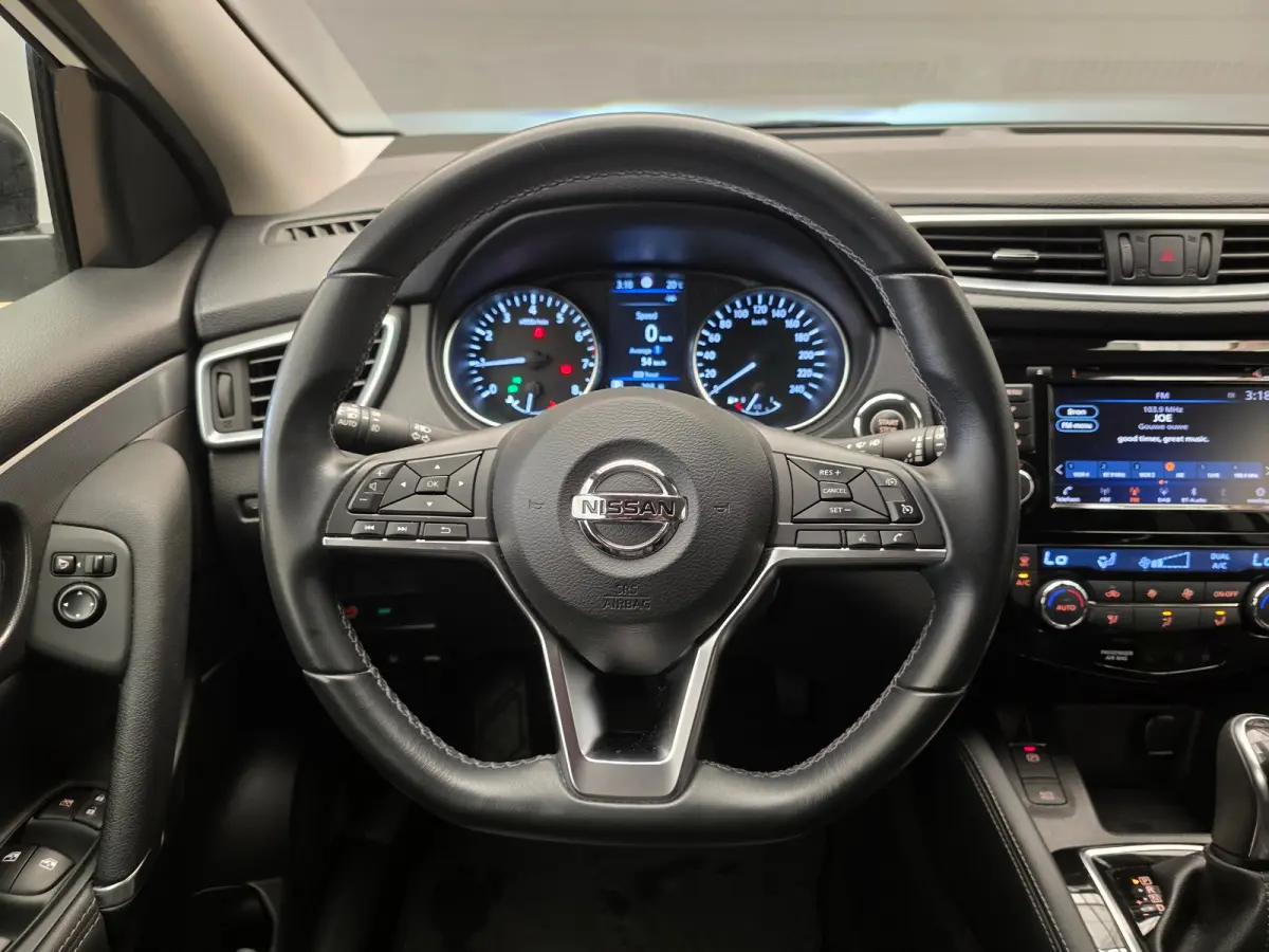 1.3 DIG-T Premium Edition 19" Lichtmetaal | Lederen Bekleding | Trekhaak | Panorama Dak | Elek. Stoelen | Camera Rondom | Cruise | Navigatie  | Airco (automatisch) | Apple Carplay/Android Au