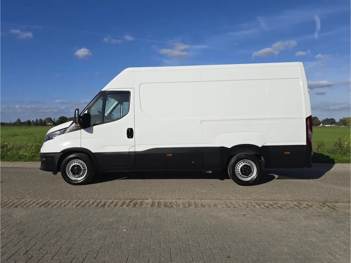 35S14V 2.3 352L H2 - 140 Pk - Euro 6 - Airco - Cruise Control