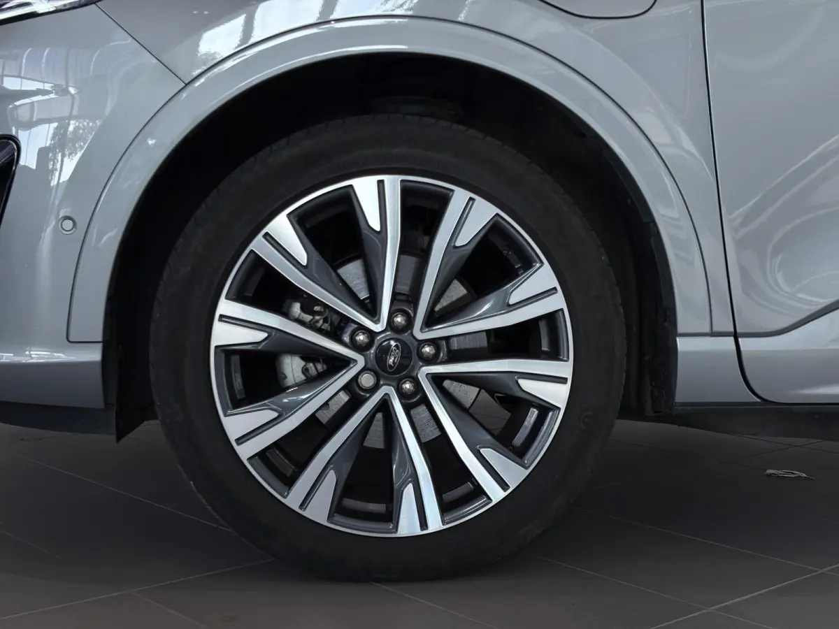 2.5 PHEV Vignale | TREKHAAK | PANORAMADAK | CARPLAY | ADAPTIVE CRUISE CONTROL | DODE HOEK DETECTIE | NAVI | CAMERA