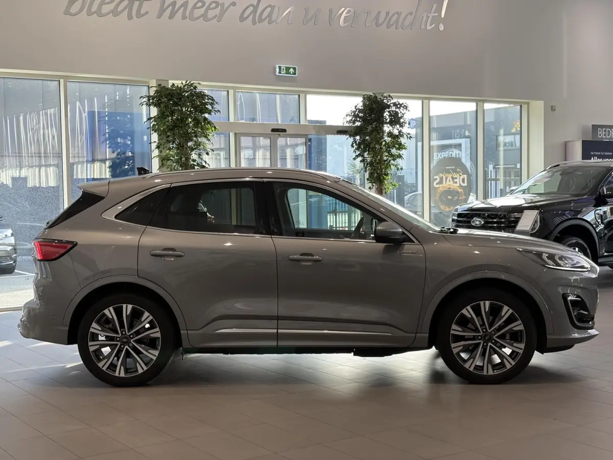 2.5 PHEV Vignale | TREKHAAK | PANORAMADAK | CARPLAY | ADAPTIVE CRUISE CONTROL | DODE HOEK DETECTIE | NAVI | CAMERA