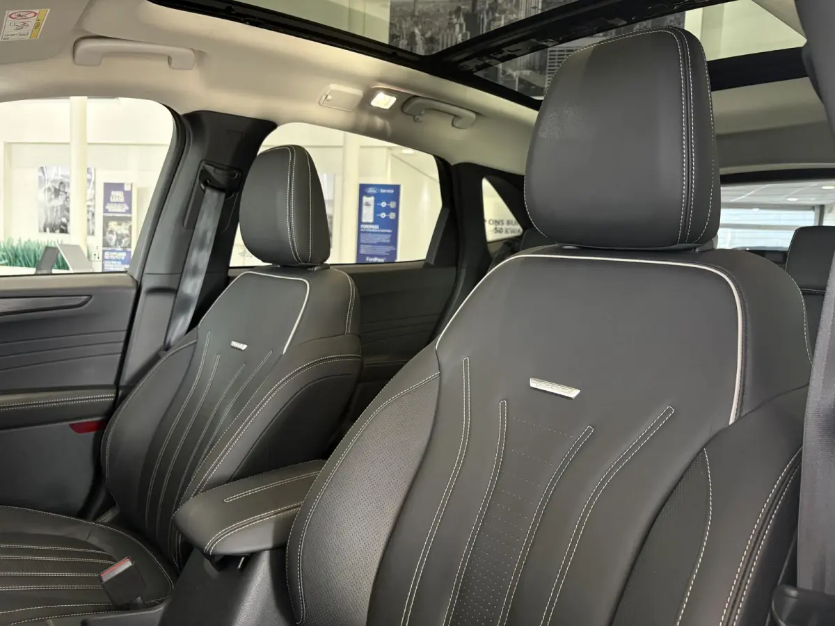 2.5 PHEV Vignale | TREKHAAK | PANORAMADAK | CARPLAY | ADAPTIVE CRUISE CONTROL | DODE HOEK DETECTIE | NAVI | CAMERA