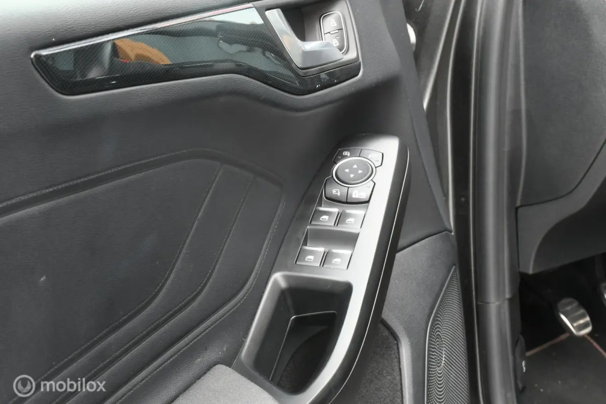 ST-Line Hybrid|CAMERA|ACC|KEYLESS|CARPLAY|BTW