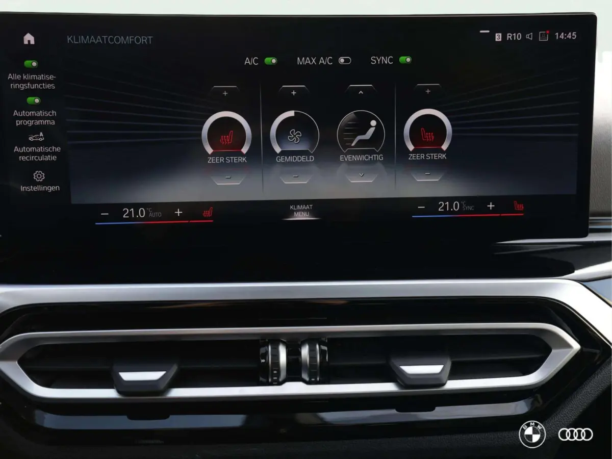 330e LCI / PANODAK / KEYLESS / HIFI / AMBIENTE / 18" / DRAADLOOS LADEN
