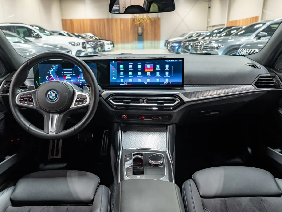 330e M-Sport 292PK, Facelift, Shadow Line, Wide Screen, Voll Led, Navi, Adaptive Cruise, Voll Onderhoud
