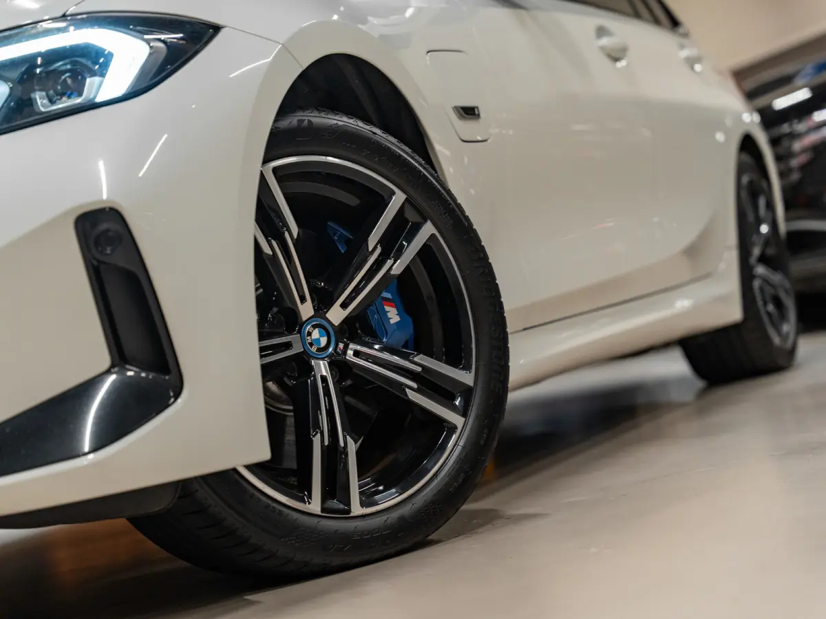 330e M-Sport 292PK, Facelift, Shadow Line, Wide Screen, Voll Led, Navi, Adaptive Cruise, Voll Onderhoud