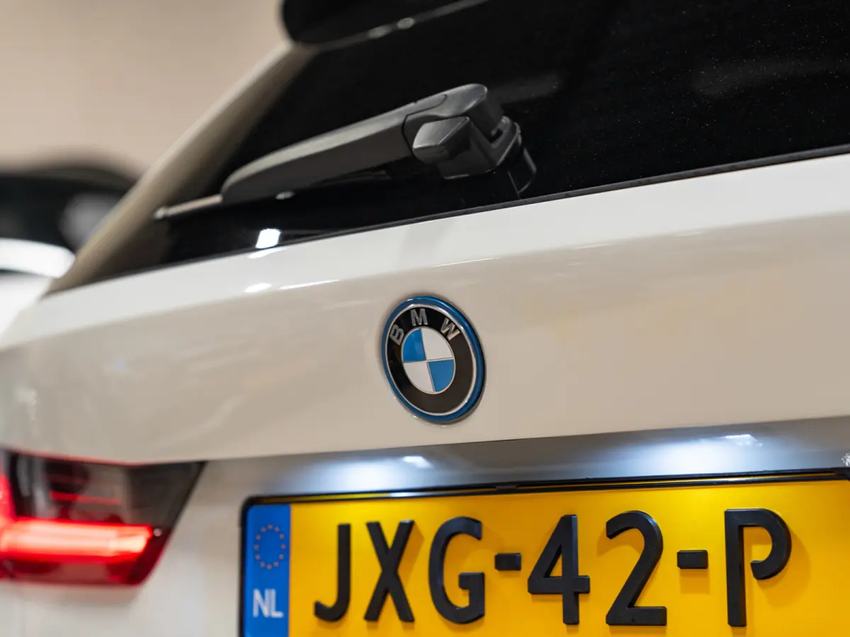 330e M-Sport 292PK, Facelift, Shadow Line, Wide Screen, Voll Led, Navi, Adaptive Cruise, Voll Onderhoud