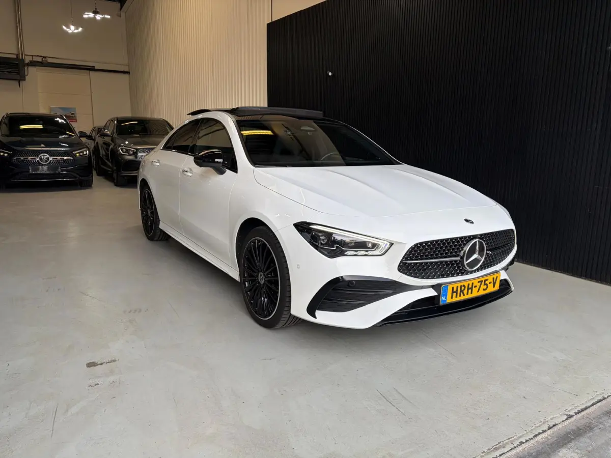 250 e Star Edition AMG Line Plus Pano/Keyless/Full Options