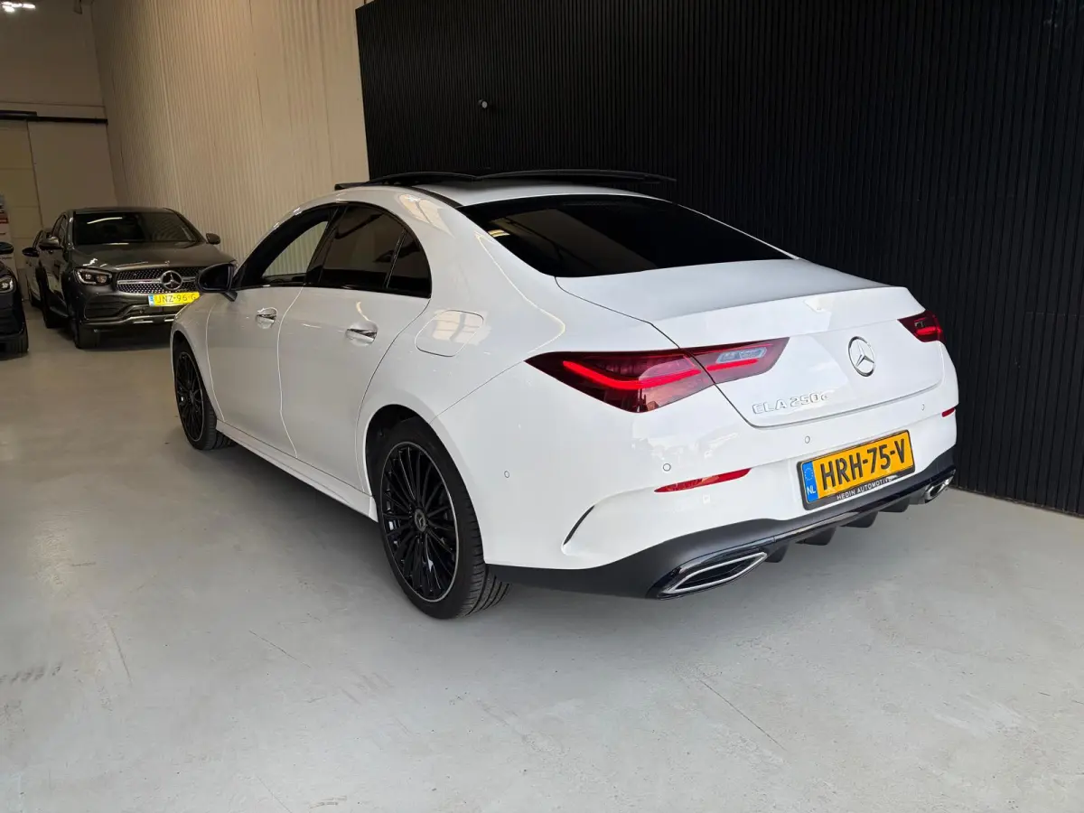 250 e Star Edition AMG Line Plus Pano/Keyless/Full Options