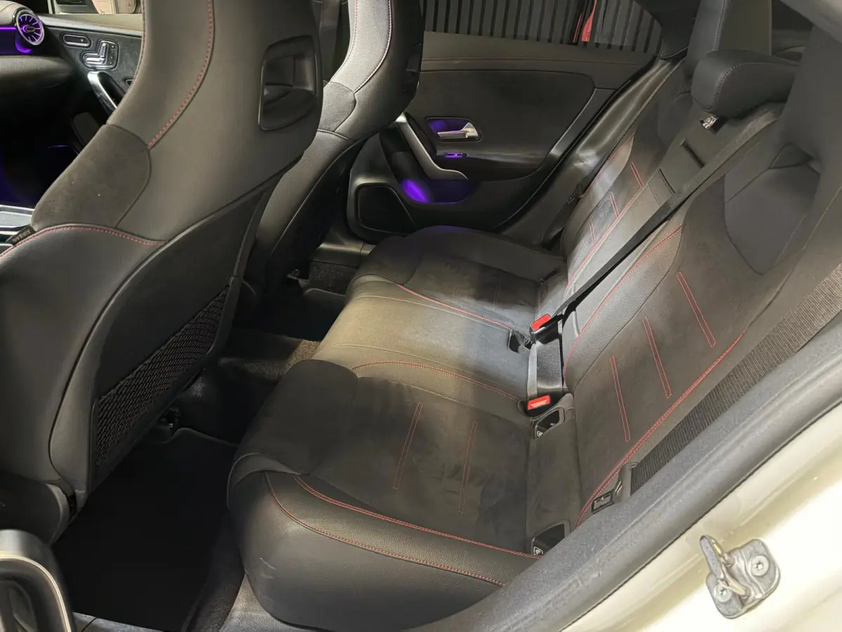 250 e Star Edition AMG Line Plus Pano/Keyless/Full Options