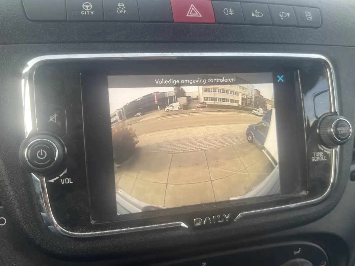 35S16 2.3 | AUTOMAAT | BAKWAGEN / MEUBELBAK | LAADKLEP | TREKHAAK | CAMERA | NAVI | CRUISE CONTROL | AIRCO | DAB | BLUETOOTH
