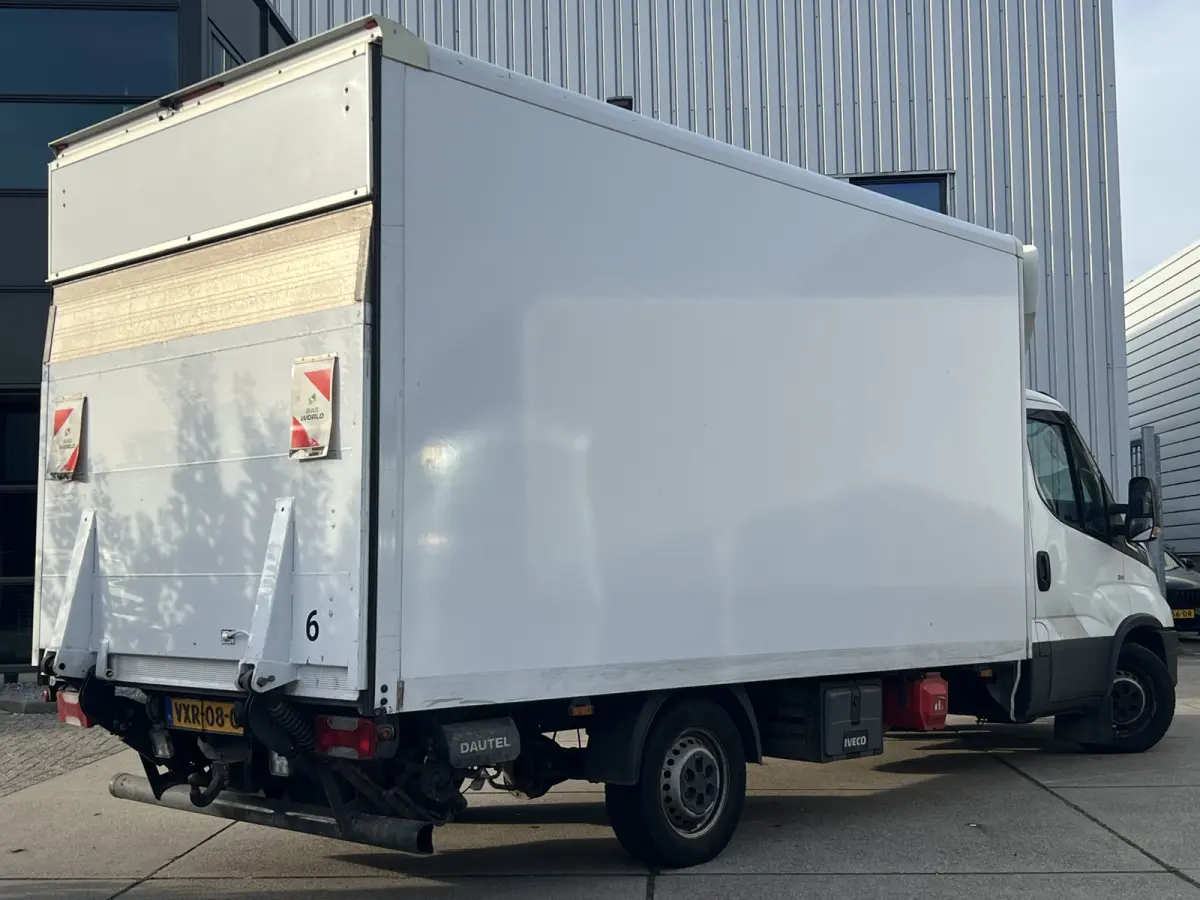 35S16 2.3 | AUTOMAAT | BAKWAGEN / MEUBELBAK | LAADKLEP | TREKHAAK | CAMERA | NAVI | CRUISE CONTROL | AIRCO | DAB | BLUETOOTH