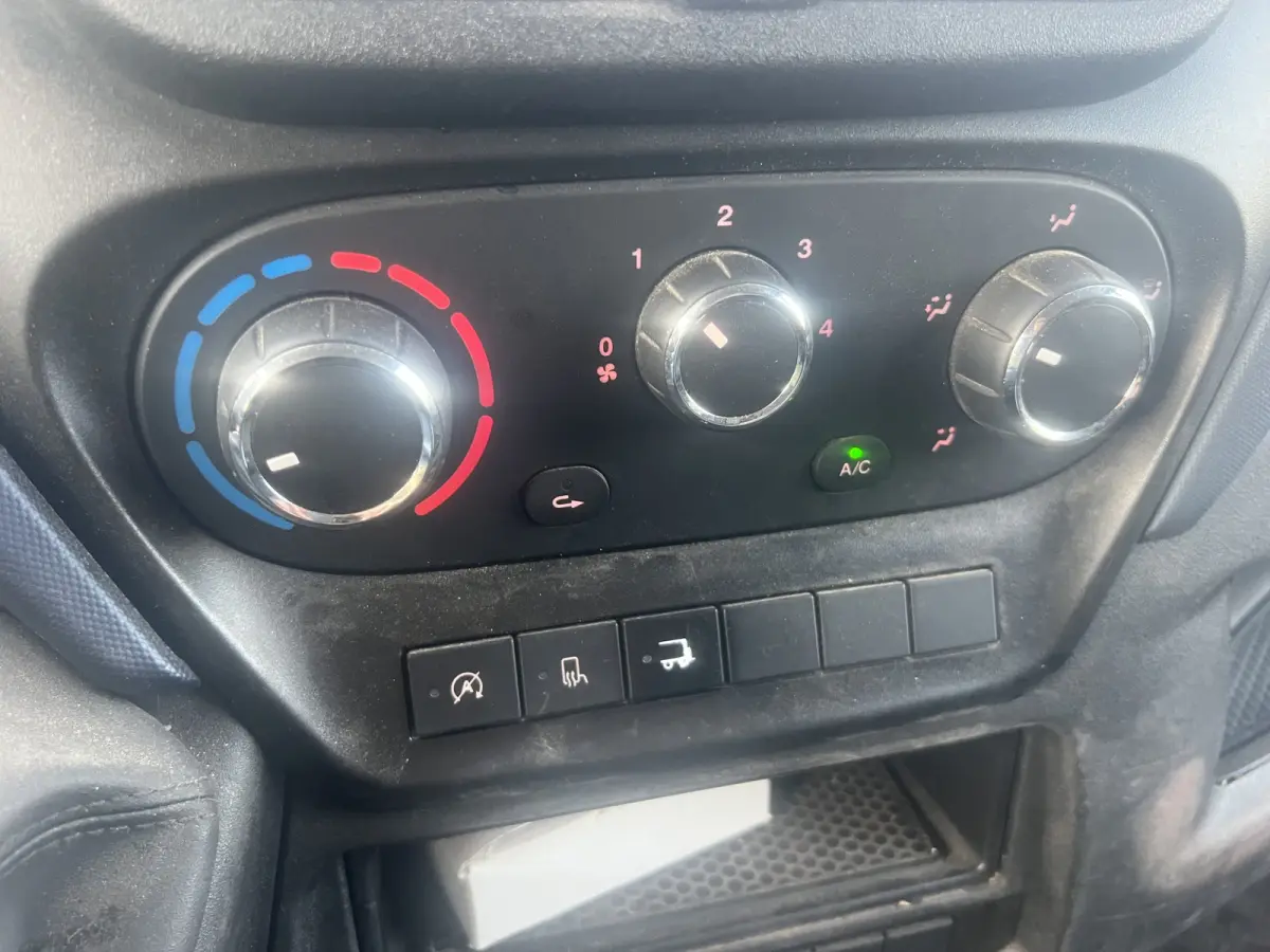 35S16 2.3 | AUTOMAAT | BAKWAGEN / MEUBELBAK | LAADKLEP | TREKHAAK | CAMERA | NAVI | CRUISE CONTROL | AIRCO | DAB | BLUETOOTH