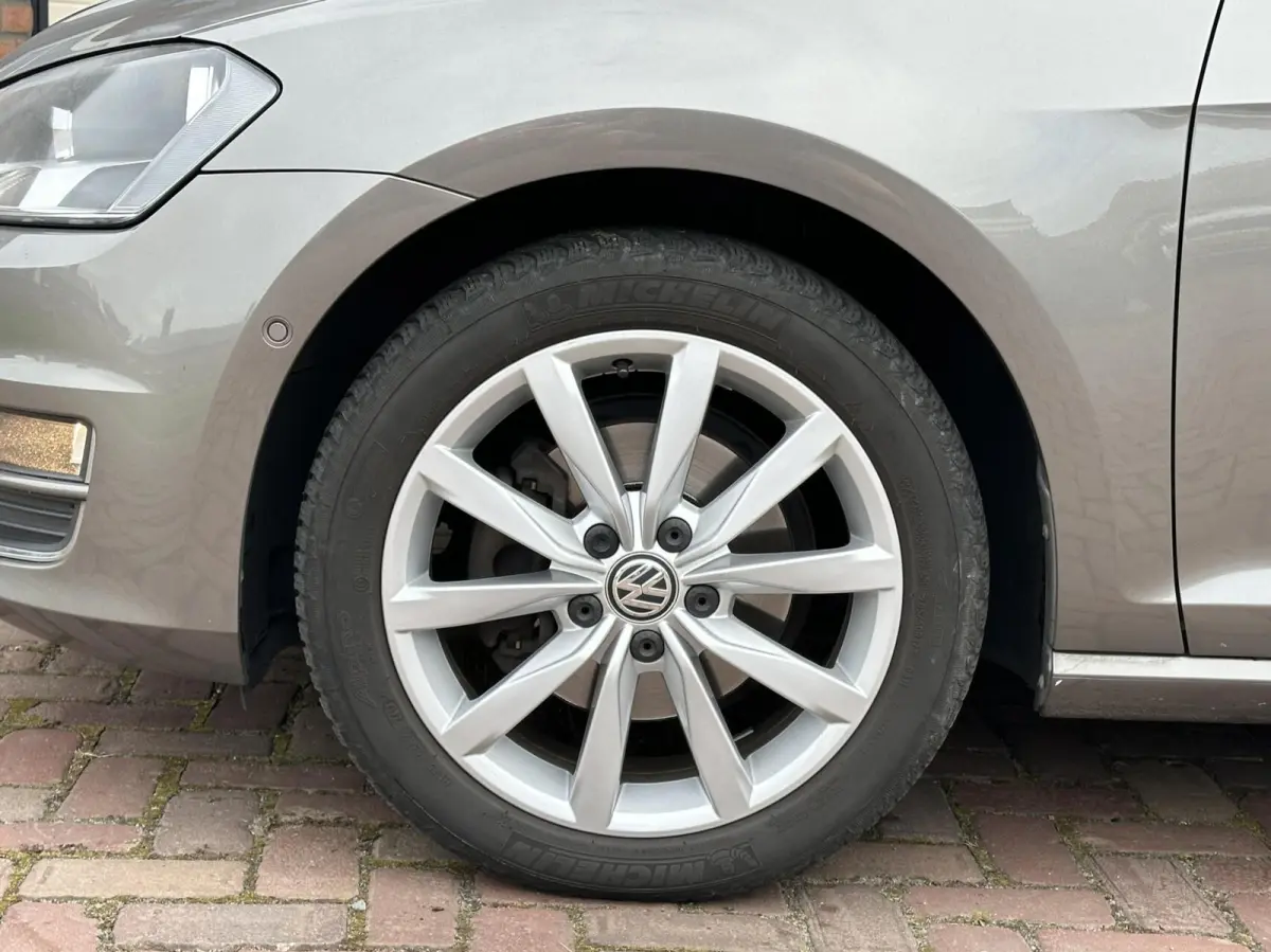 1.4 TSI Allstar edition Clima Navi PDC v+a Adap Cruise