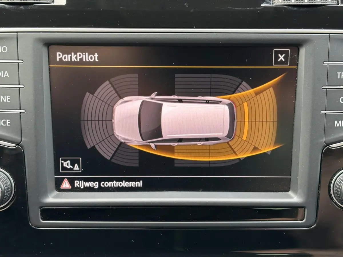 1.4 TSI Allstar edition Clima Navi PDC v+a Adap Cruise