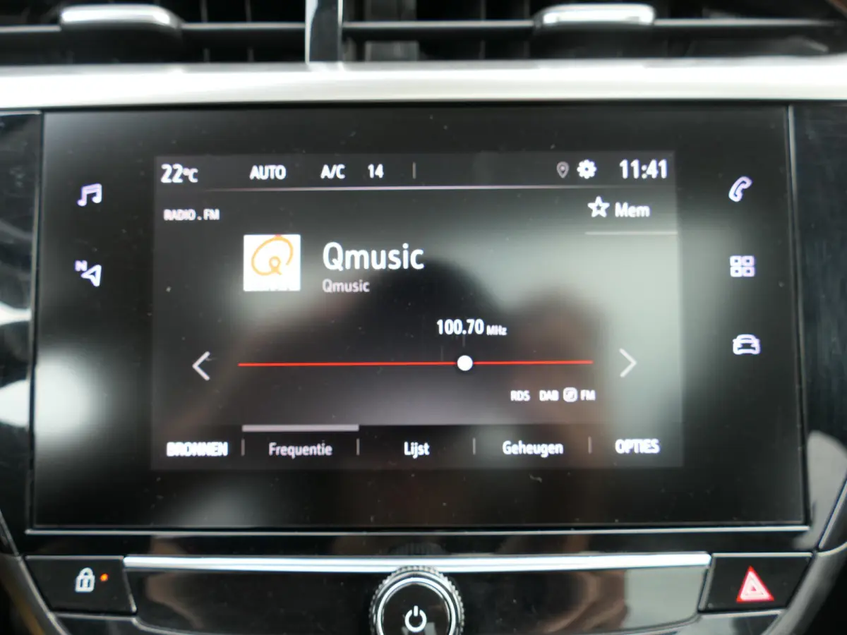 1.2 Elegance | Panoramadak | Achteruitrijcamera | Half leder | Stuur-/Stoelverwarming | LED | Lichtmetalen velgen | Climate Control | Apple-/Android Carplay | Cruise Control