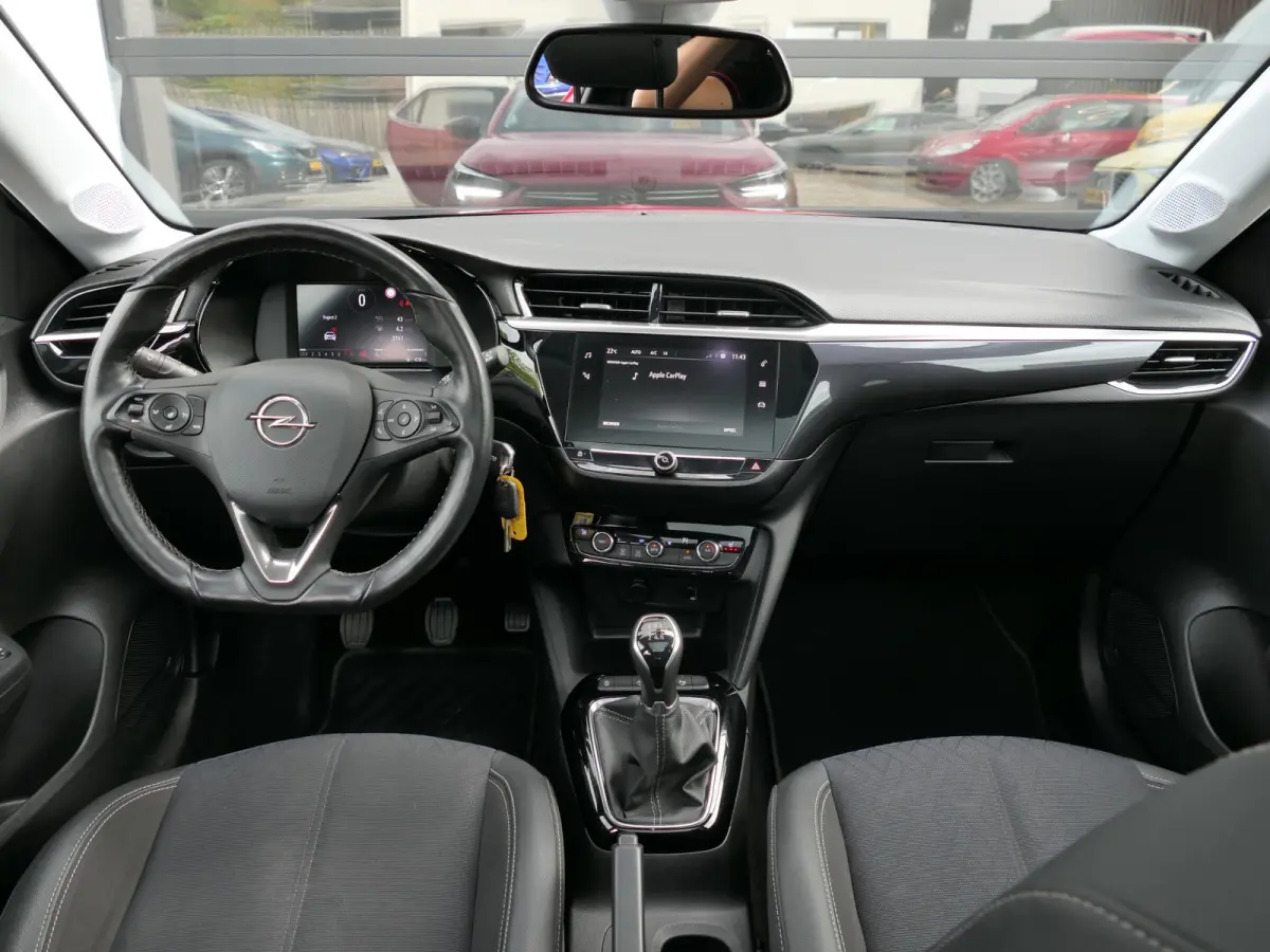 1.2 Elegance | Panoramadak | Achteruitrijcamera | Half leder | Stuur-/Stoelverwarming | LED | Lichtmetalen velgen | Climate Control | Apple-/Android Carplay | Cruise Control
