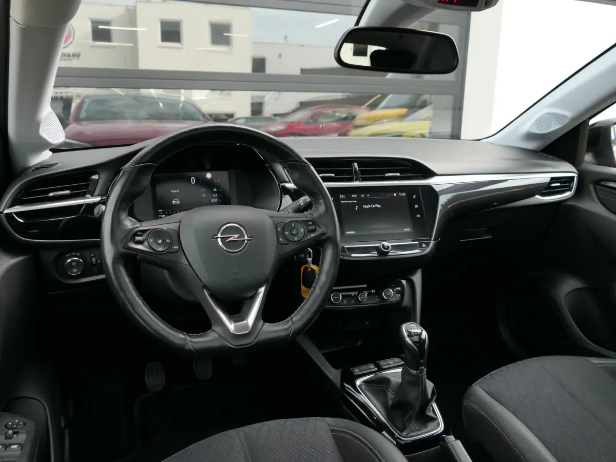 1.2 Elegance | Panoramadak | Achteruitrijcamera | Half leder | Stuur-/Stoelverwarming | LED | Lichtmetalen velgen | Climate Control | Apple-/Android Carplay | Cruise Control