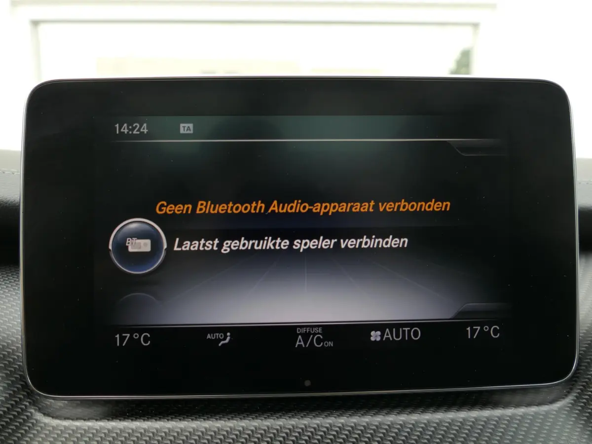 250d 4-MATIC Lang Exclusive | 7-persoons | Panoramadak | 360°-camera | Standkachel | Burmester | Carbon interieur | Dodehoek detectie | Elektrische schuifdeuren + achterklep | Stoelventilat
