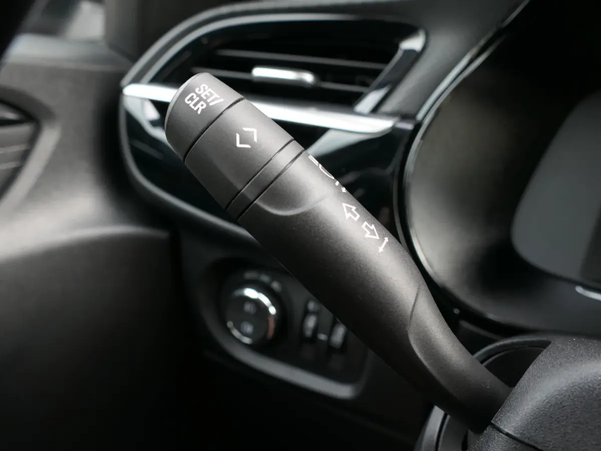 1.2 Elegance | Panoramadak | Achteruitrijcamera | Half leder | Stuur-/Stoelverwarming | LED | Lichtmetalen velgen | Climate Control | Apple-/Android Carplay | Cruise Control