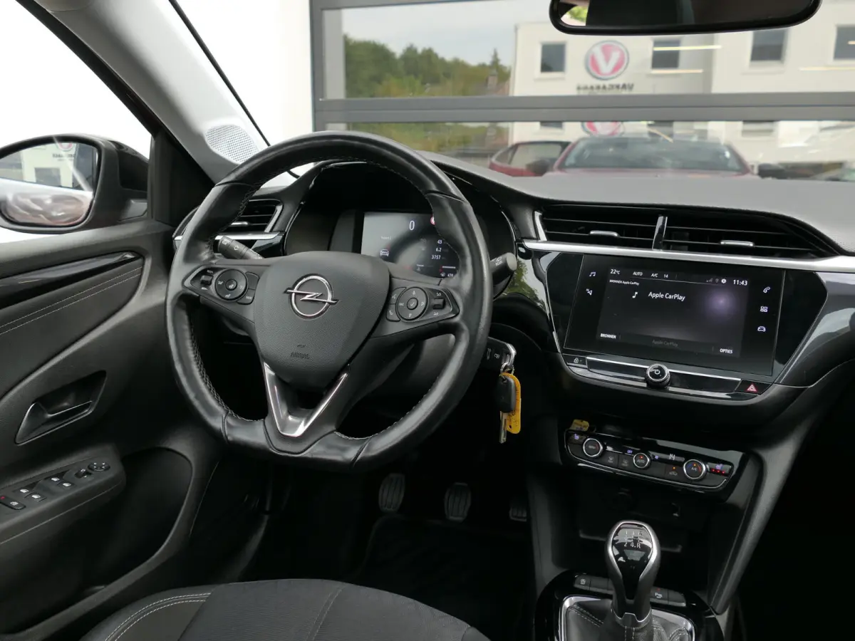 1.2 Elegance | Panoramadak | Achteruitrijcamera | Half leder | Stuur-/Stoelverwarming | LED | Lichtmetalen velgen | Climate Control | Apple-/Android Carplay | Cruise Control