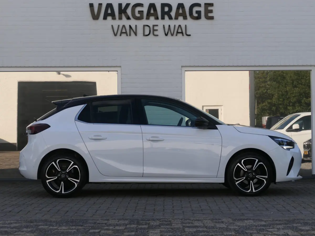 1.2 Elegance | Panoramadak | Achteruitrijcamera | Half leder | Stuur-/Stoelverwarming | LED | Lichtmetalen velgen | Climate Control | Apple-/Android Carplay | Cruise Control
