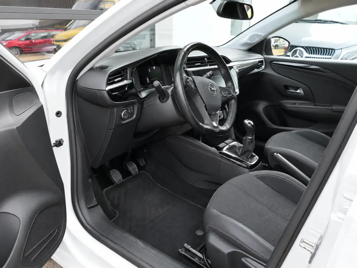 1.2 Elegance | Panoramadak | Achteruitrijcamera | Half leder | Stuur-/Stoelverwarming | LED | Lichtmetalen velgen | Climate Control | Apple-/Android Carplay | Cruise Control