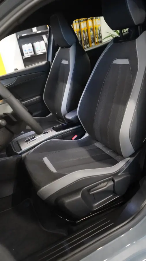 1.2 Turbo Hybrid GS ** MATRIX, ACC, COMFORT PACK MET VERW. STUUR, CAMERA, APPLE  ** Ex OPEL AG - UNFALLFREI ** ** INFORMEER OOK NAAR ONZE AANTREKKELIJKE FINANCIAL-LEASE TARIEVEN **