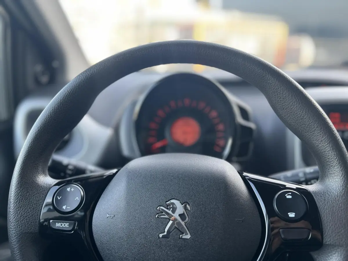 1.0 e-VTi Active TOP! AIRCO|LED|NAP