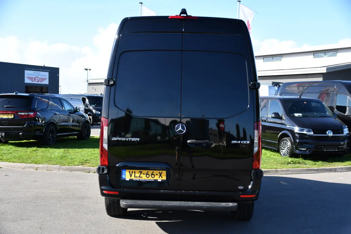 314 2.2 CDI L2H2 RWD Black Edition Camera, Cruise, Carplay, Bearlock, Multimedia, Stoelverwarming, Betimmering, Uniek!