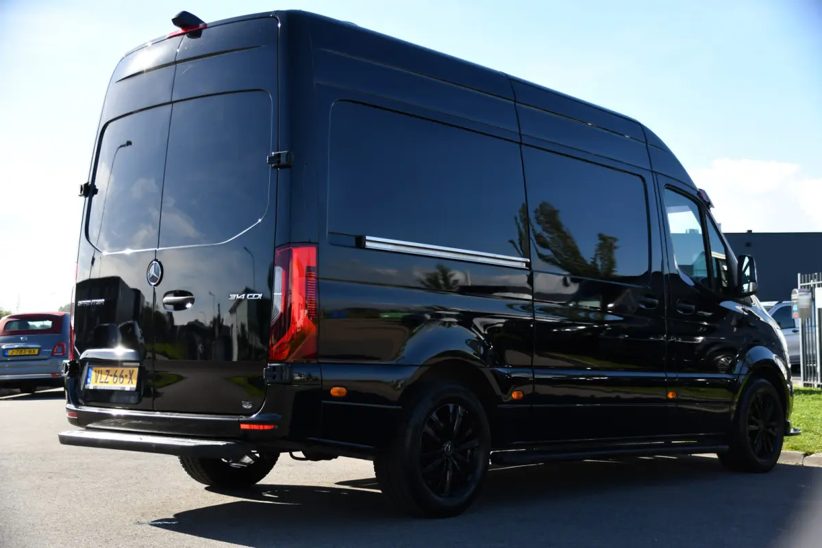 314 2.2 CDI L2H2 RWD Black Edition Camera, Cruise, Carplay, Bearlock, Multimedia, Stoelverwarming, Betimmering, Uniek!