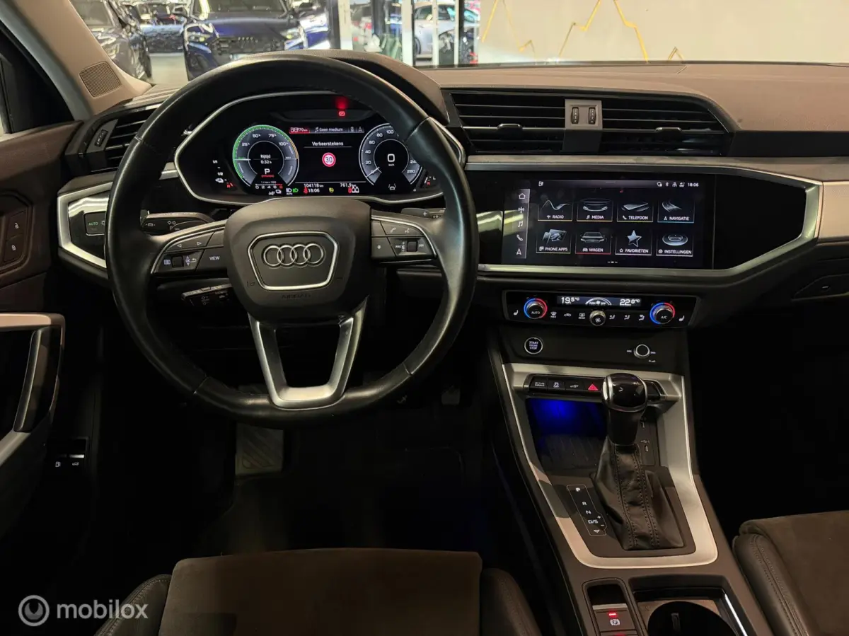 45 TFSI e S-line Panorama/RS Q3 look/Sonos/360/21''