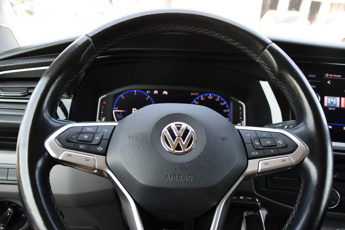 2.0 TDI L2H1 30 Bulli Virtual, Adaptieve Cruise, Carplay, LED, Stoelverwarming, Standkachel, Trekhaak, Automaat, Multimedia, 150pk, Uniek!