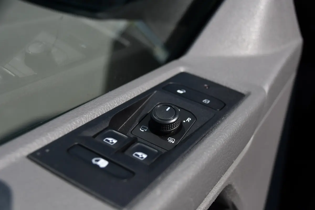 2.0 TDI L2H1 30 Bulli Virtual, Adaptieve Cruise, Carplay, LED, Stoelverwarming, Standkachel, Trekhaak, Automaat, Multimedia, 150pk, Uniek!