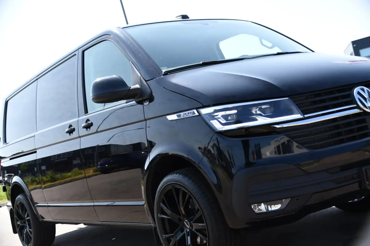 2.0 TDI L2H1 30 Bulli Virtual, Adaptieve Cruise, Carplay, LED, Stoelverwarming, Standkachel, Trekhaak, Automaat, Multimedia, 150pk, Uniek!
