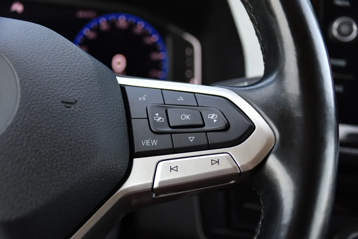 2.0 TDI L2H1 30 Bulli Virtual, Adaptieve Cruise, Carplay, LED, Stoelverwarming, Standkachel, Trekhaak, Automaat, Multimedia, 150pk, Uniek!
