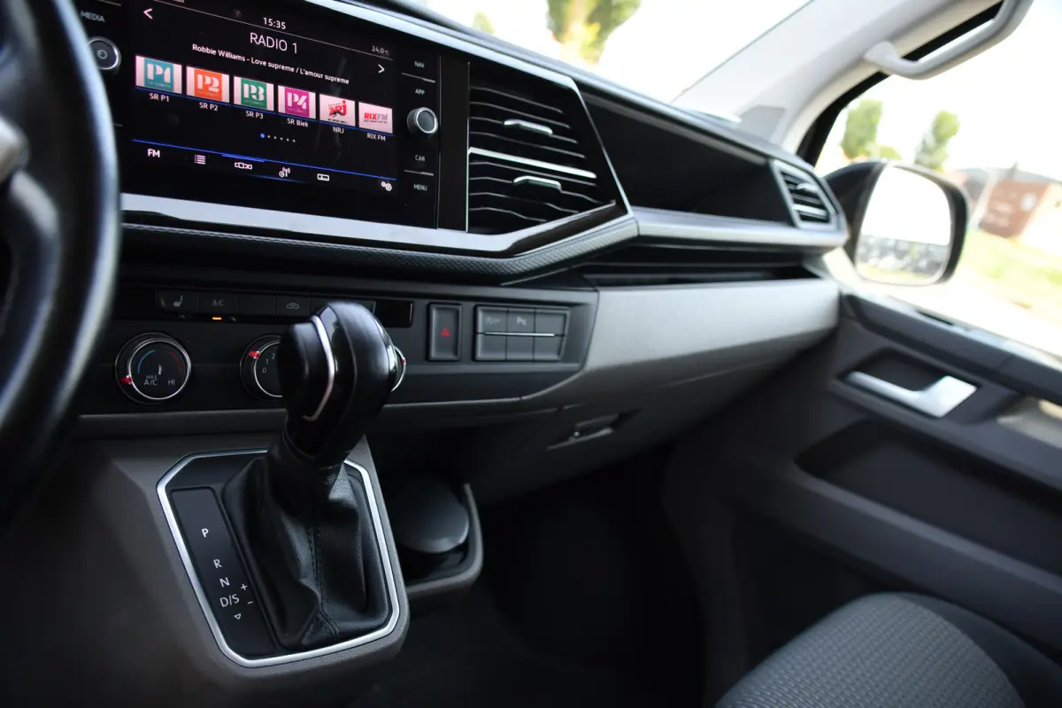 2.0 TDI L2H1 30 Bulli Virtual, Adaptieve Cruise, Carplay, LED, Stoelverwarming, Standkachel, Trekhaak, Automaat, Multimedia, 150pk, Uniek!