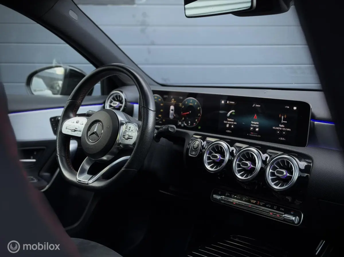 180 Business Solution AMG, Night, Pano, Org NL Auto, A45 Pakket
