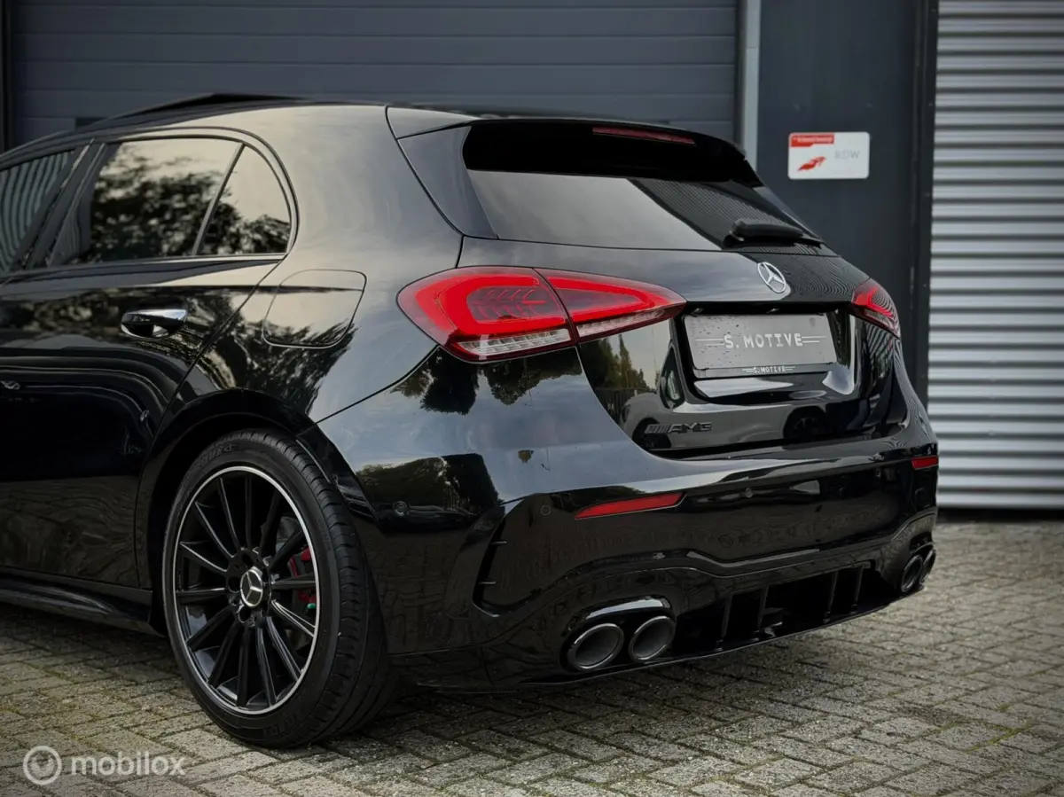 180 Business Solution AMG, Night, Pano, Org NL Auto, A45 Pakket