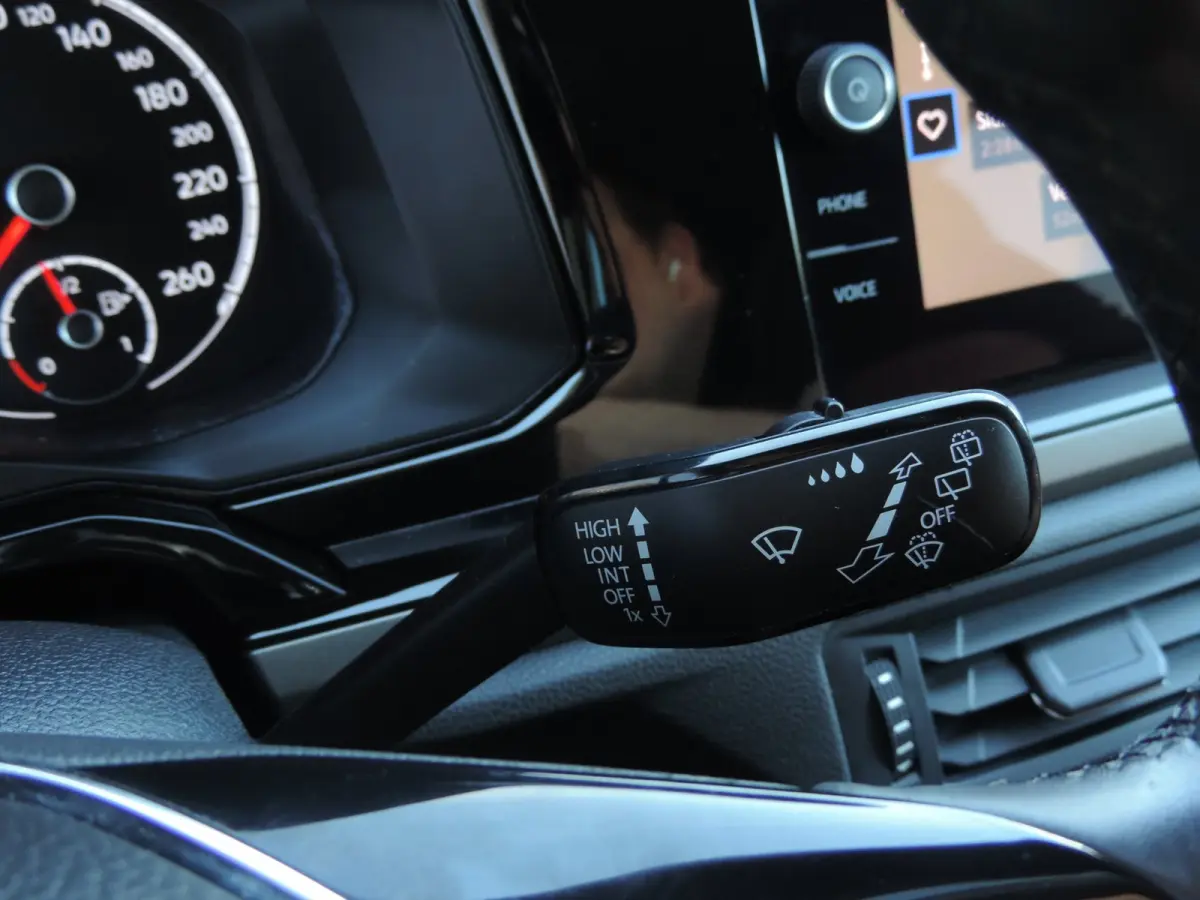1.0 TSI Comfortline 87.000km | Camera | 18” Allseason | ACC | CarPlay | Navi | Priv.glas | DAB | Bluetooth