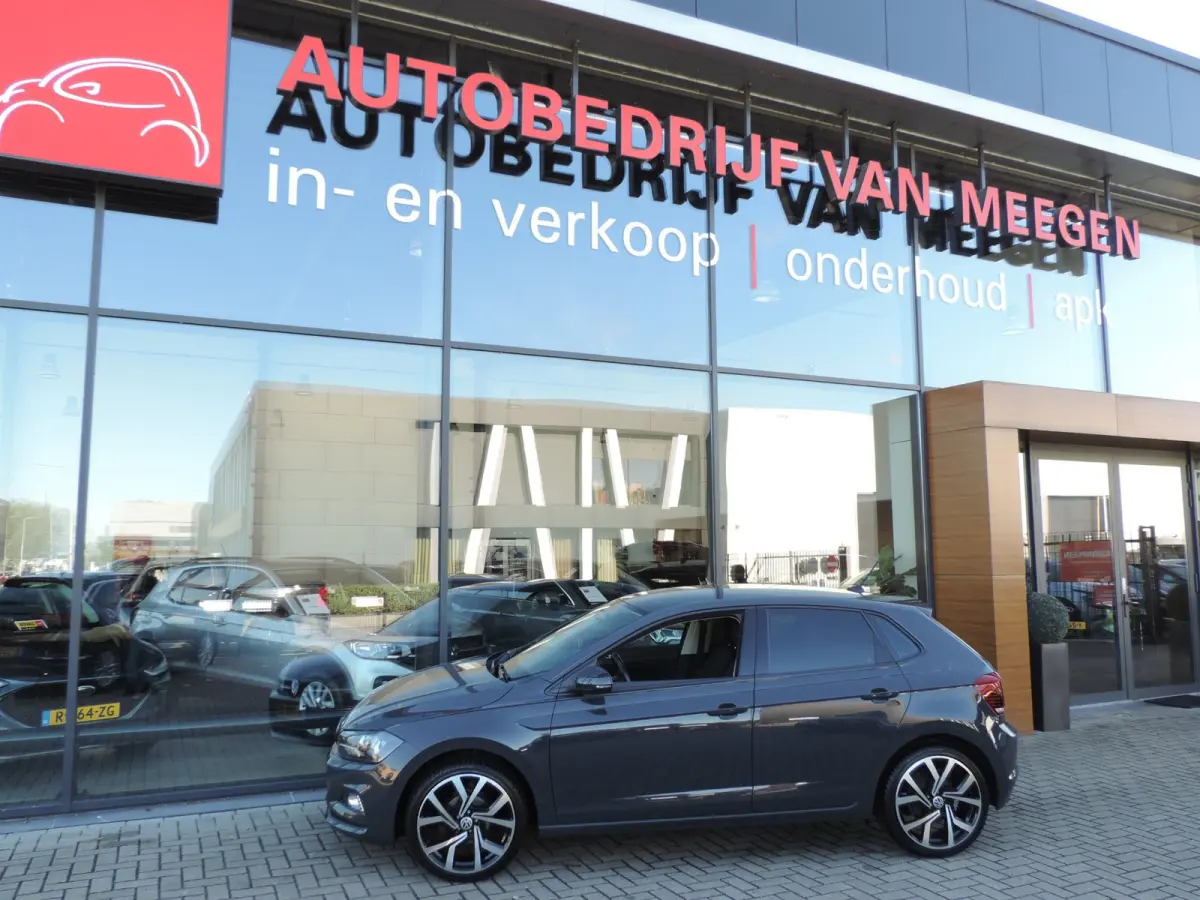 1.0 TSI Comfortline 87.000km | Camera | 18” Allseason | ACC | CarPlay | Navi | Priv.glas | DAB | Bluetooth