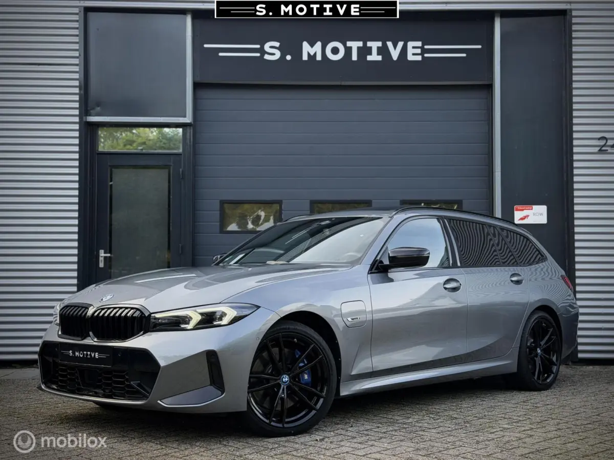 320e xDrive M-Sport, trekhaak, Pano, BTW,
