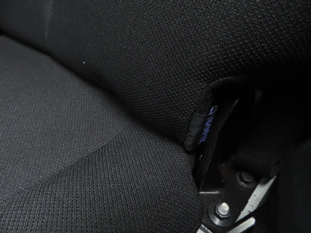 1.0 VVT-i 5D x-now 74.000km | Afneembare trekhaak | Airco | LED dagrijverl | CV op afstand | El ramen