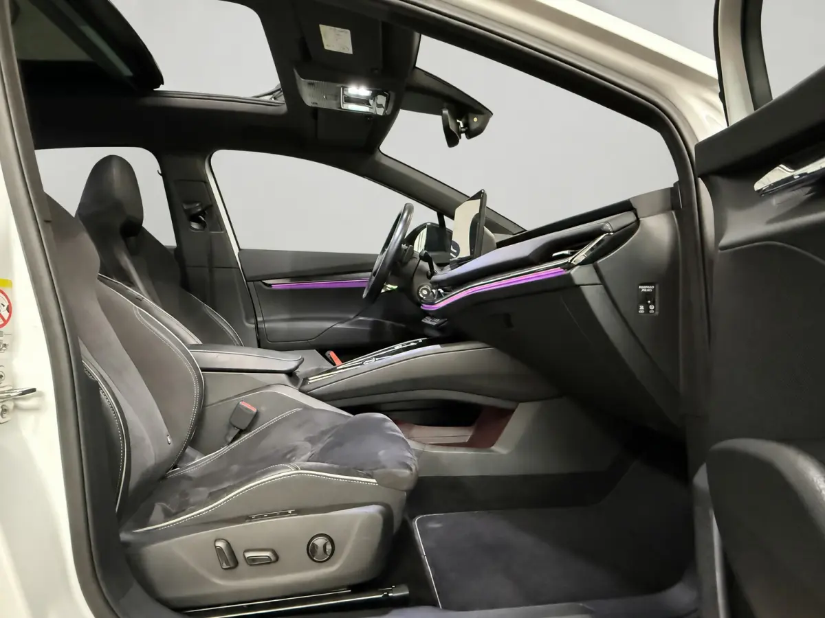 80 Sportline Panoramadak Carplay Hud Led