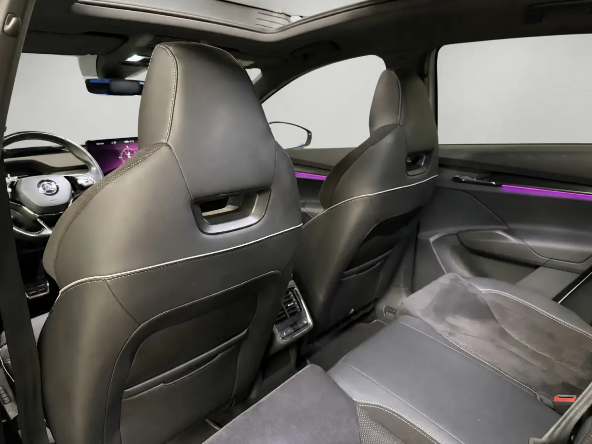 80 Sportline Panoramadak Carplay Hud Led